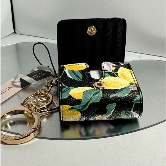 Victoria’s Secret Wireless Earbud Case - #401 - Picture 6 of 6